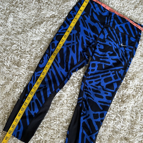 Nike Dri-Fit Running Capri / Cropped Leggings Graphic Black & Blue w/ Mesh Legs - Picture 8 of 14